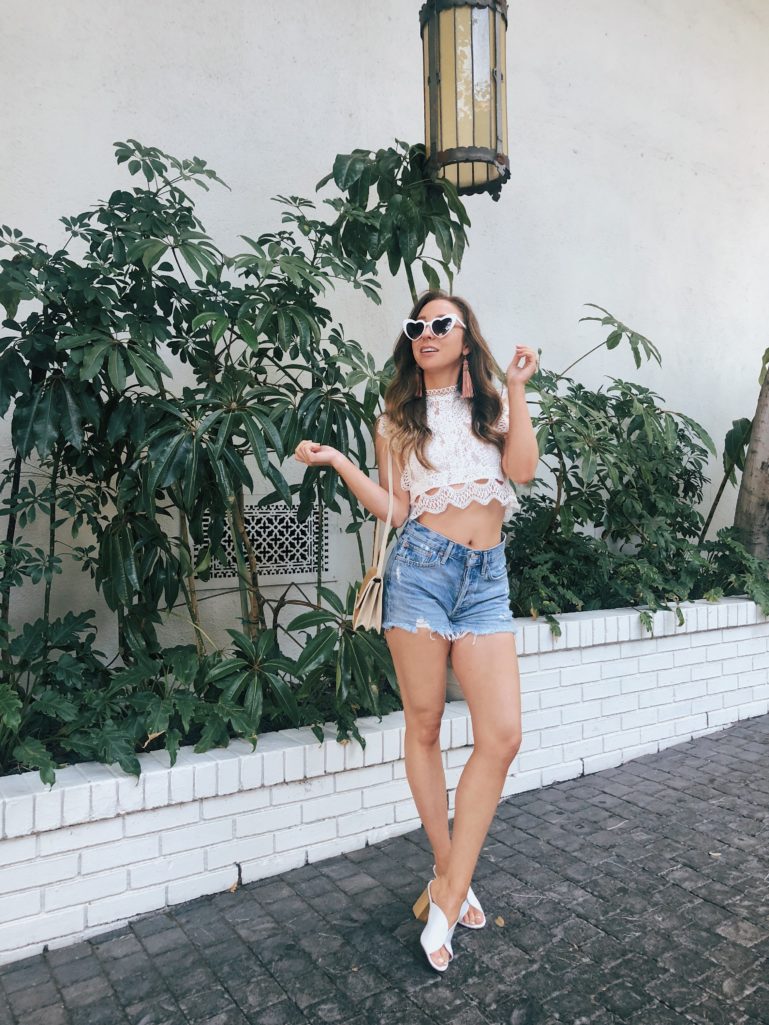High rise waist denim shorts Spring outfit inspo